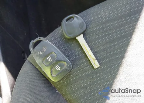 2016 Hyundai Accent Se z USA, uszkodzony, nr VIN KMHCT5AE2GU286511